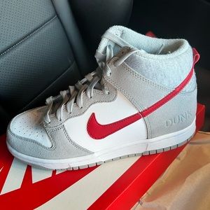 Nike dunk Shoes!!